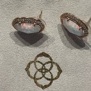 Kendra Scott Elaine Stud Earrings